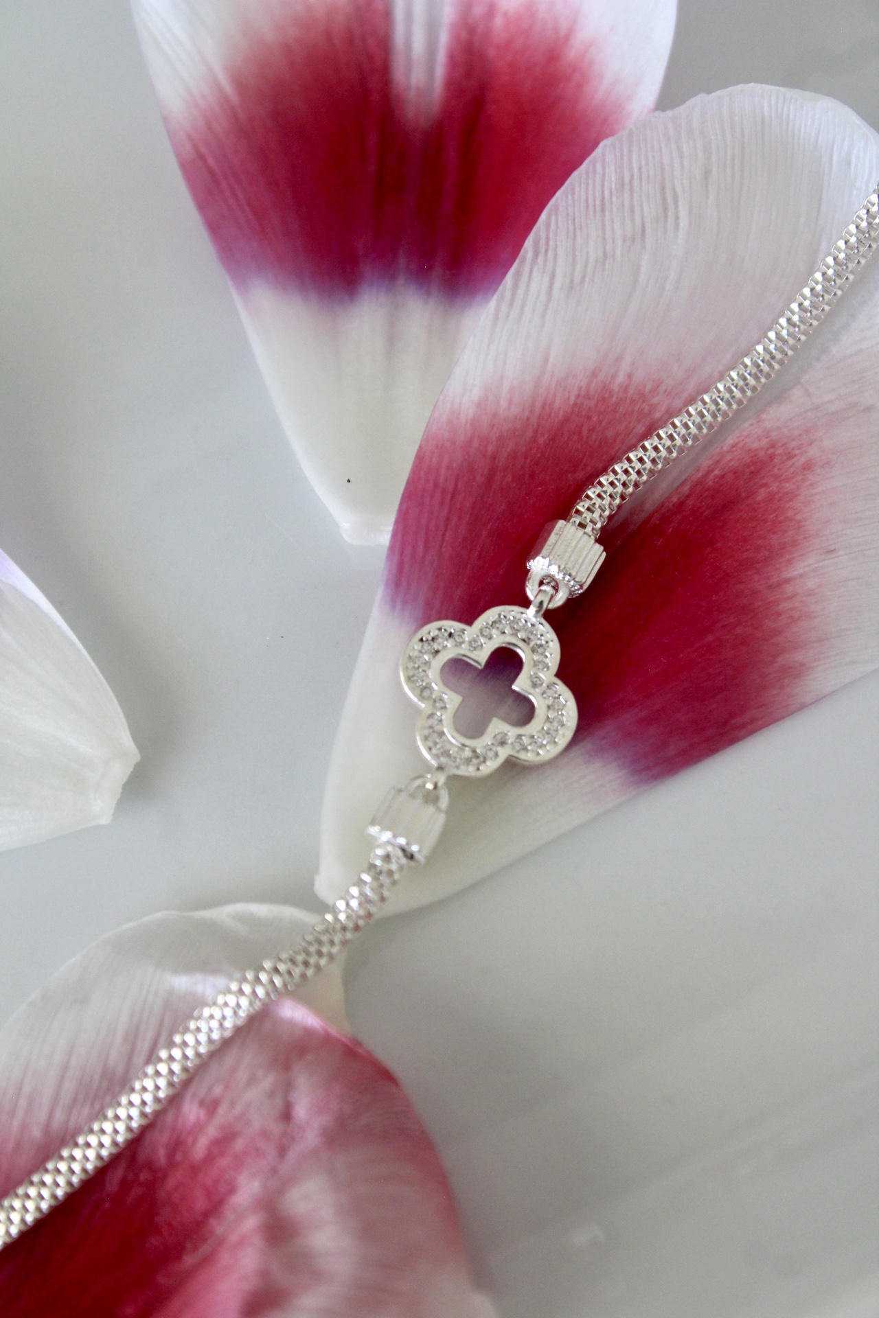 CLOVER 6 MOTIFS SILVER DIAMOND BRACELET